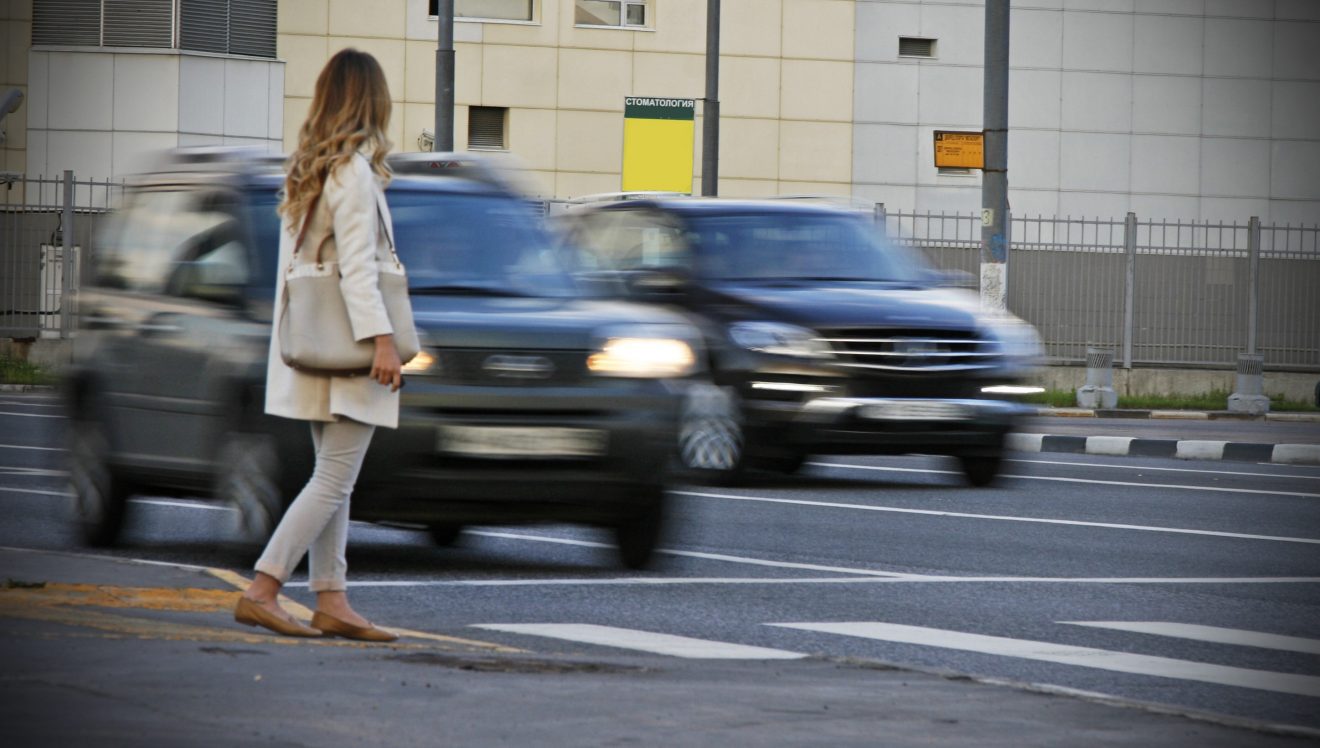 Более трети ДТП с участием пешеходов и велосипедистов вызваны невнимательностью
