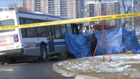 В Торонто произошла авария рейсового автобуса