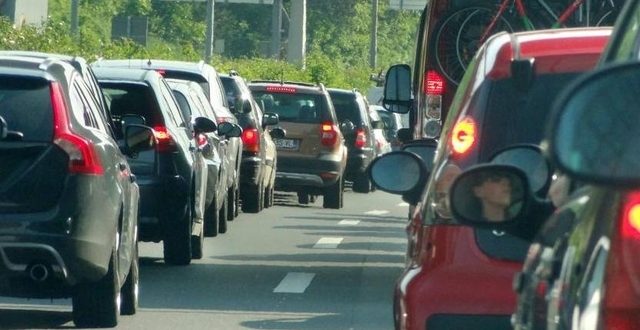 Полиция провинции Квебек сообщает, что в 2023 году смертность на дорогах немного снизилась