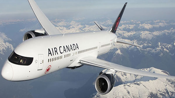 На борту Air Canada зафиксирован запах паленой пластмассы