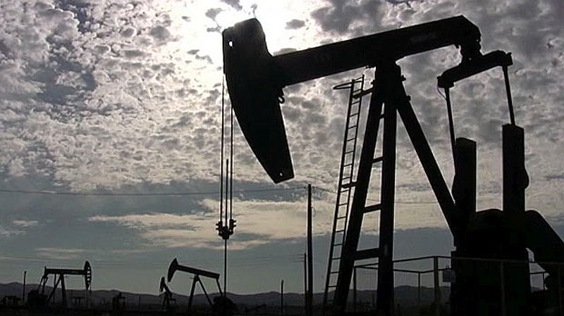 Власти Альберты хотят больше нефтяных скважин