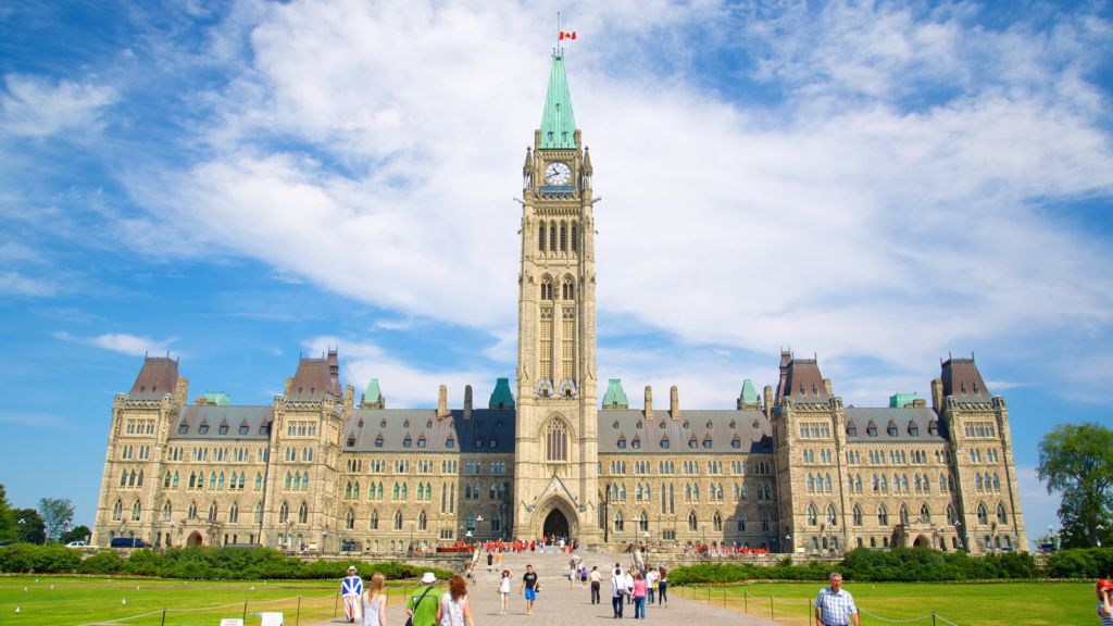 В столице Канады из-за «подозрительного инцидента» эвакуировали парламент